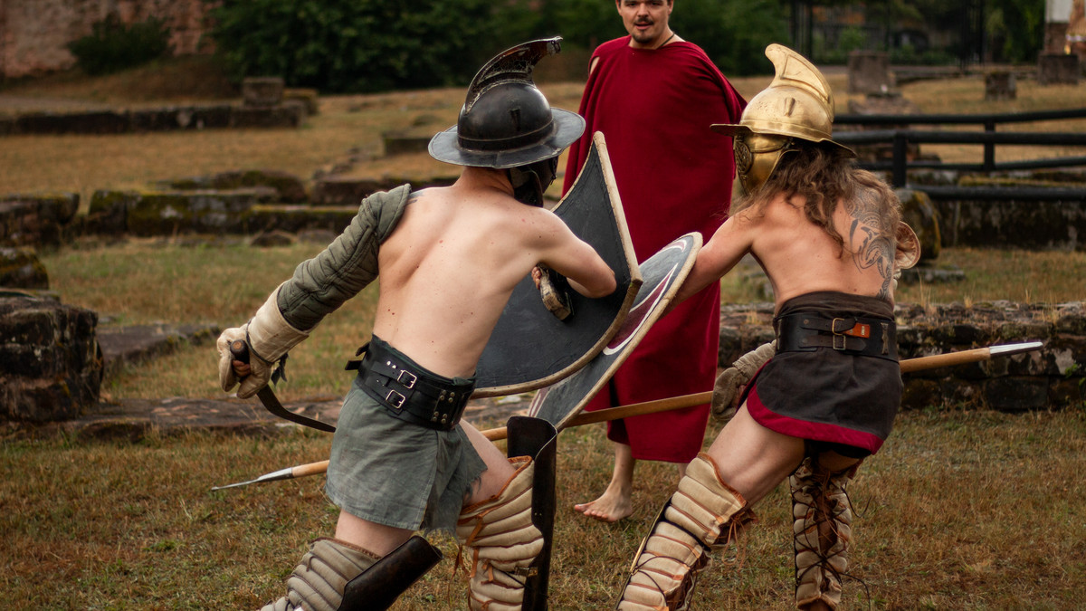 Gladiatoren Nachts in UNSEREM Museum – Gladiatoren für Erwachsene!-