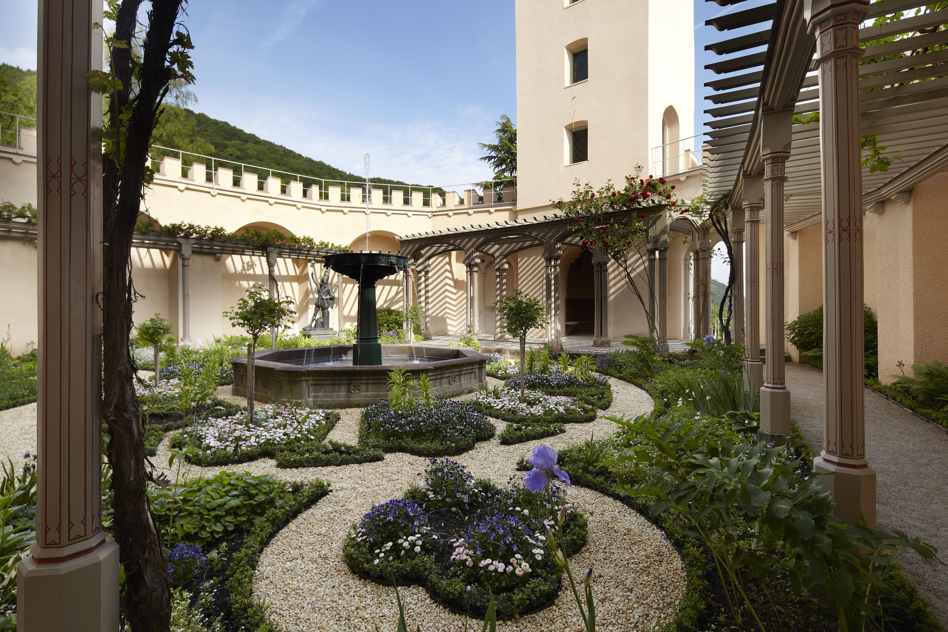 Pergolagarten Schloss Stolzenfels