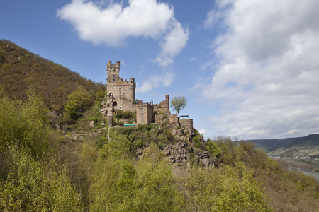 Gesamtansicht von Burg Sooneck